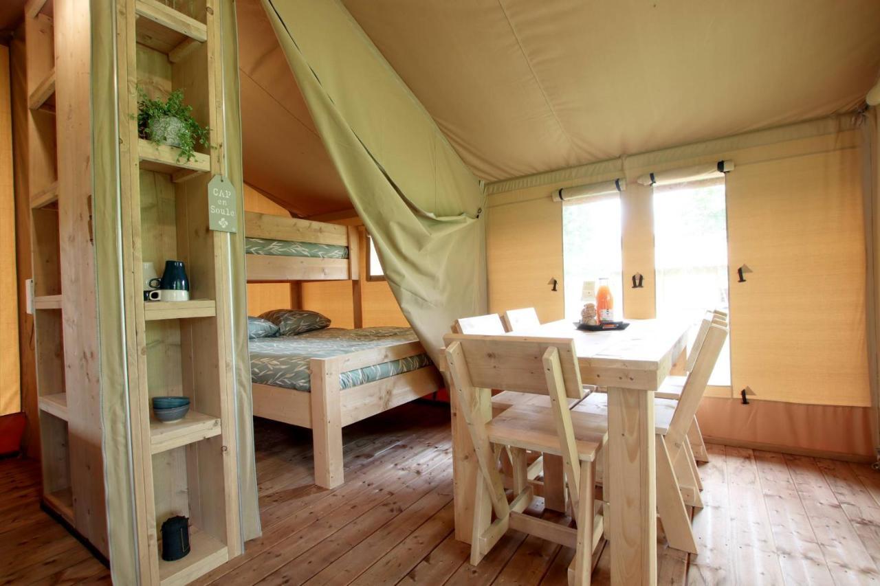 Tente Safari Lodge Ferme Carrique Tardets-Sorholus Zewnętrze zdjęcie