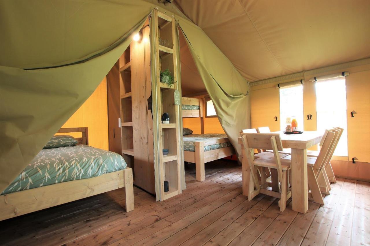 Tente Safari Lodge Ferme Carrique Tardets-Sorholus Zewnętrze zdjęcie
